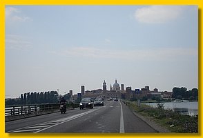 DSC06897.jpg